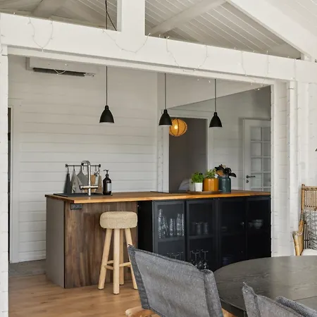 Lovely And Cozy With A Beautiful Terrace * Bøtø By