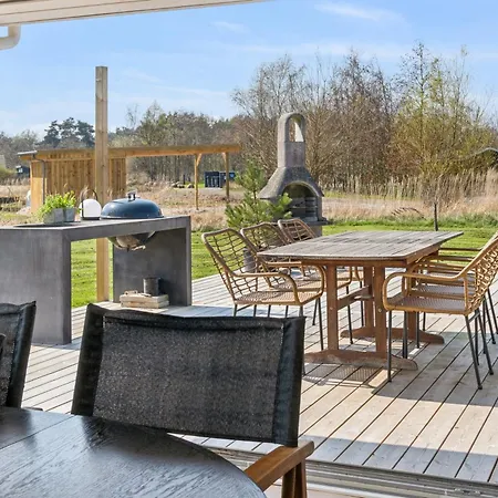 Lovely And Cozy With A Beautiful Terrace *